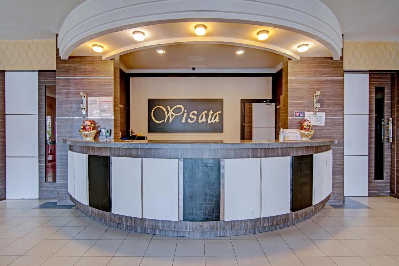 Oyo 90697 Hotel Wisata Думай Екстер'єр фото