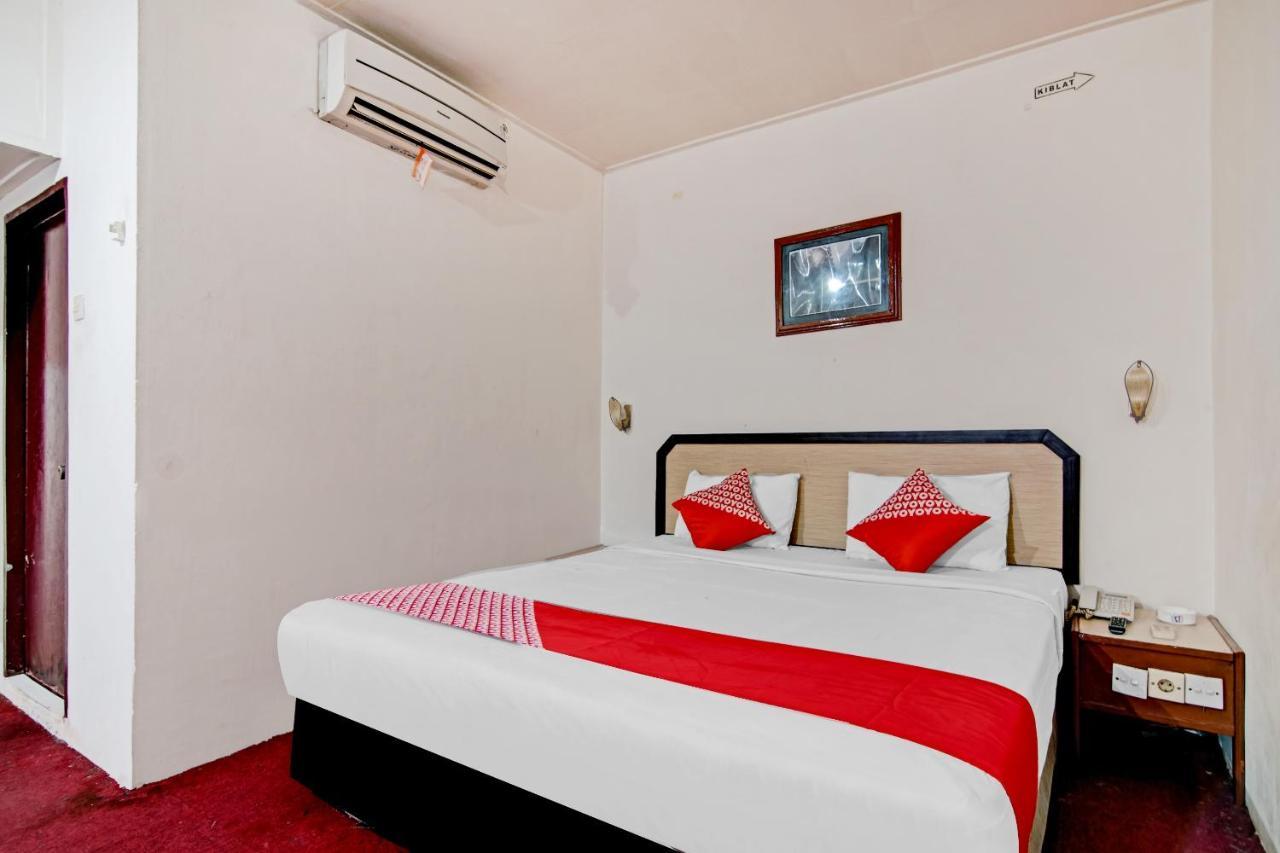 Oyo 90697 Hotel Wisata Думай Екстер'єр фото
